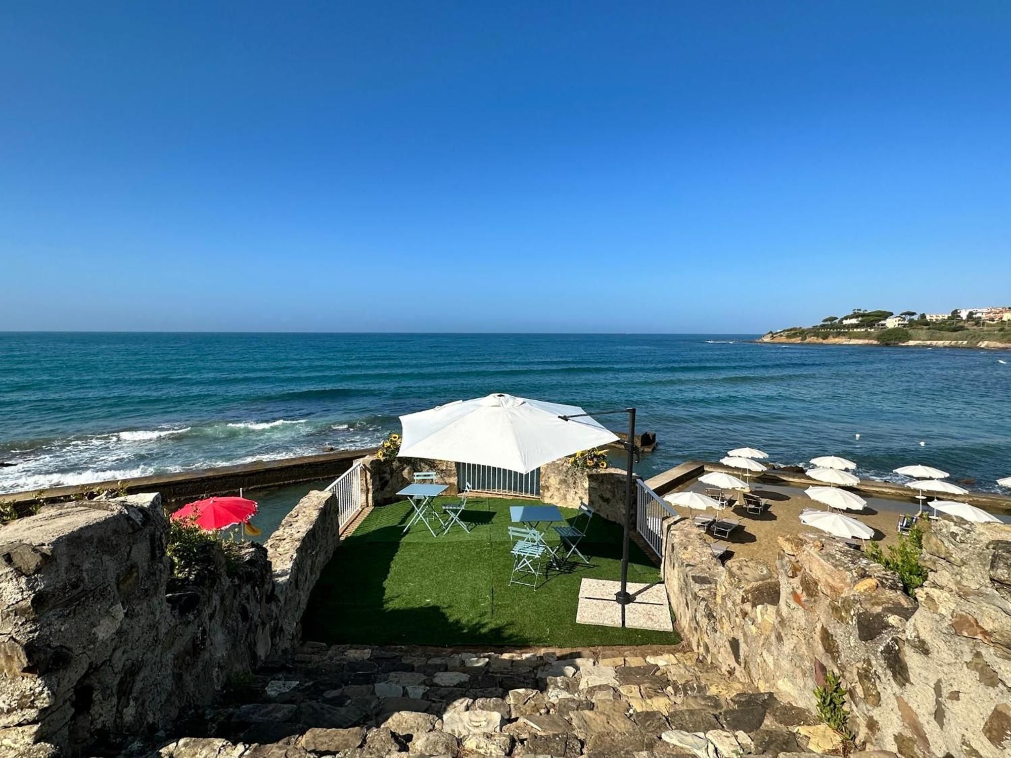 Villa Mg Hotel Santa Marinella Exterior foto